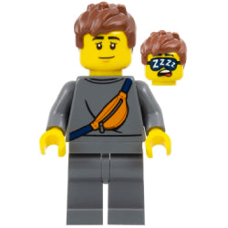 cty1680アイマスクを付けた旅客機乗客の男性(#60367)